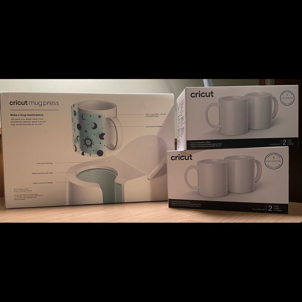 Brand new cricut mug heat press w/ 2 packs of 2 cricut white mugs. Unopened